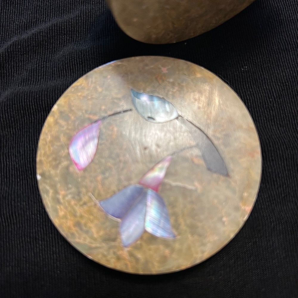 Vintage soap stone small round trinket box with floral inlays.